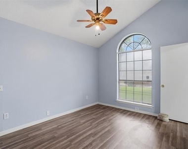 2540 Winter Oak Street - Photo Thumbnail 8
