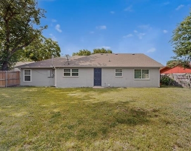 2508 Skylark Drive - Photo Thumbnail 37