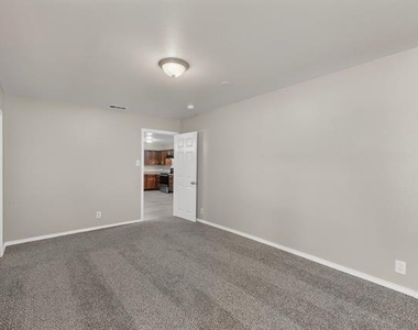 2508 Skylark Drive - Photo Thumbnail 25