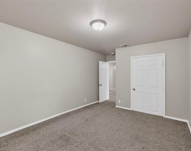 2508 Skylark Drive - Photo Thumbnail 28