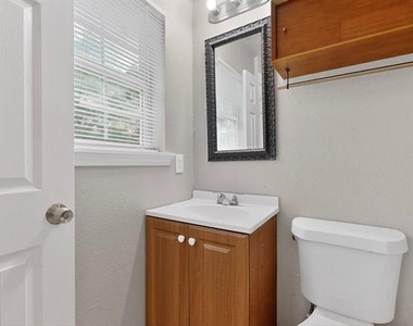 2508 Skylark Drive - Photo Thumbnail 22