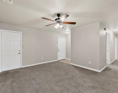 2508 Skylark Drive - Photo Thumbnail 10