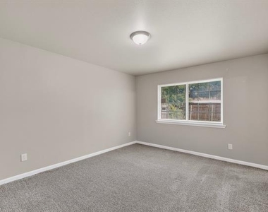 2508 Skylark Drive - Photo Thumbnail 17