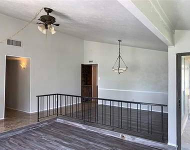 5260 Pruitt Drive - Photo Thumbnail 13