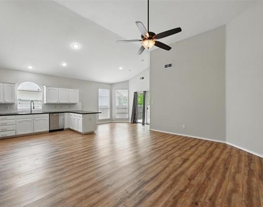 7464 Maroon Drive - Photo Thumbnail 2