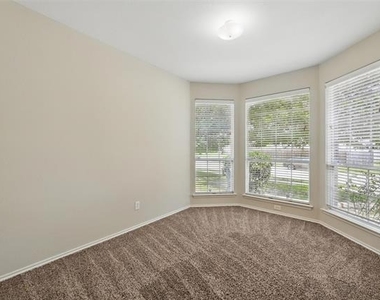 7464 Maroon Drive - Photo Thumbnail 9