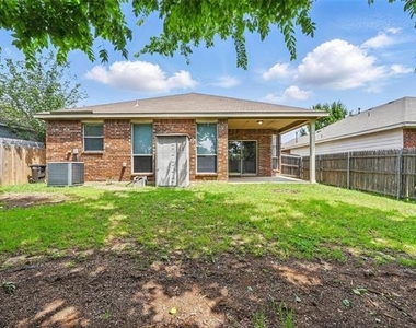 7464 Maroon Drive - Photo Thumbnail 14