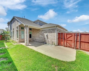 310 Myrtle Beach Drive - Photo Thumbnail 37