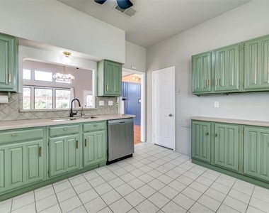 4057 Windhaven - Photo Thumbnail 10