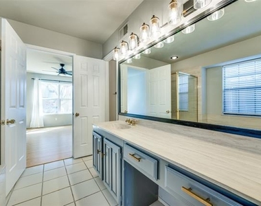 4057 Windhaven - Photo Thumbnail 18