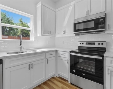 3507 Marshall Street - Photo Thumbnail 7