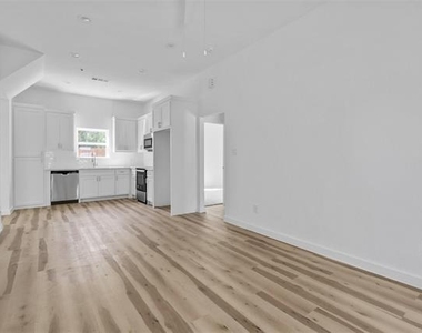 3507 Marshall Street - Photo Thumbnail 4