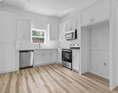 3507 Marshall Street - Photo Thumbnail 5