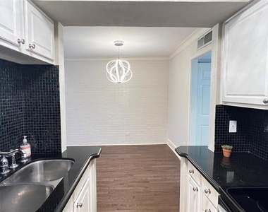 7734 Meadow Road - Photo Thumbnail 13