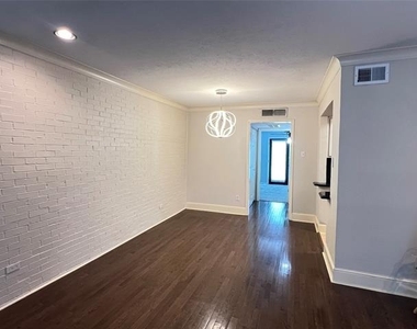 7734 Meadow Road - Photo Thumbnail 6