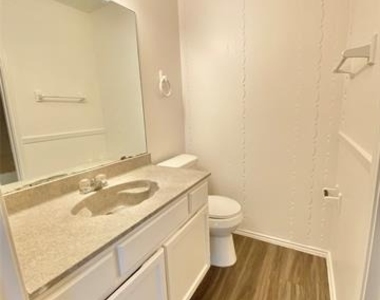 2632 Pinta Circle - Photo Thumbnail 12