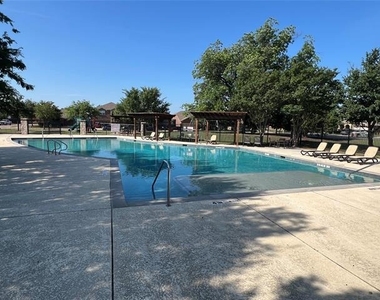 8824 Sagebrush Trail - Photo Thumbnail 16