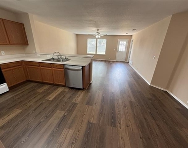 8824 Sagebrush Trail - Photo Thumbnail 4
