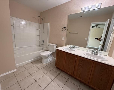 8824 Sagebrush Trail - Photo Thumbnail 10