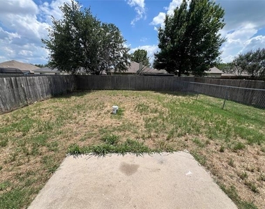 8824 Sagebrush Trail - Photo Thumbnail 15