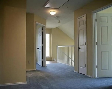 1331 Overlook Drive - Photo Thumbnail 6