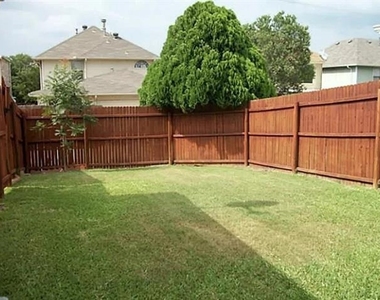 1331 Overlook Drive - Photo Thumbnail 12