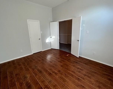 1004 Trickham Drive - Photo Thumbnail 2