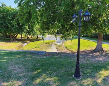 406 Stanley Falls Drive - Photo Thumbnail 37