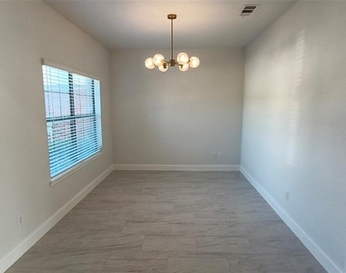 406 Stanley Falls Drive - Photo Thumbnail 14