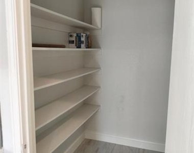 406 Stanley Falls Drive - Photo Thumbnail 8