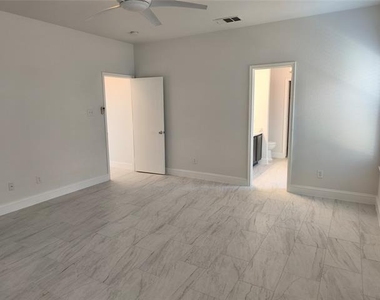406 Stanley Falls Drive - Photo Thumbnail 4