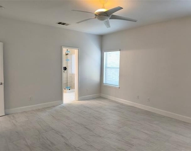 406 Stanley Falls Drive - Photo Thumbnail 5
