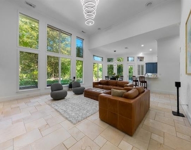 3205 High Point Drive - Photo Thumbnail 11