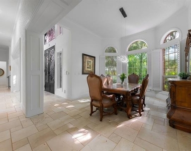 3205 High Point Drive - Photo Thumbnail 7
