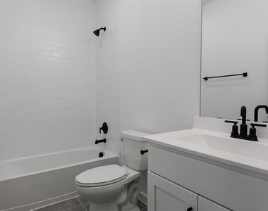 528 Brook View Drive - Photo Thumbnail 13