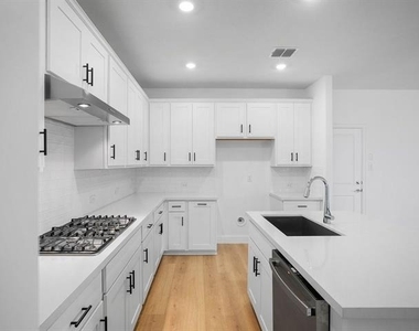3301 Little Bluestem Road - Photo Thumbnail 4