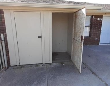 2801 19th Street - Photo Thumbnail 2