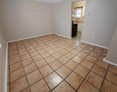 2801 19th Street - Photo Thumbnail 9