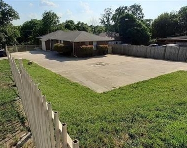 2801 19th Street - Photo Thumbnail 6