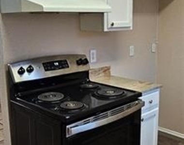 2801 19th Street - Photo Thumbnail 21