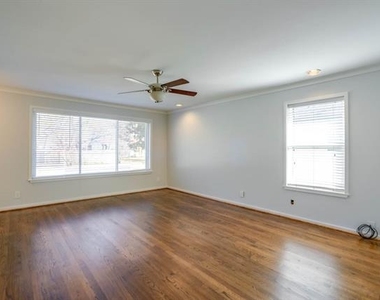 2140 Springhill Drive - Photo Thumbnail 14