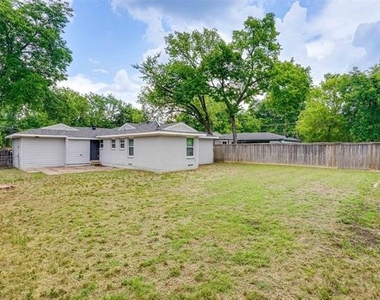 2140 Springhill Drive - Photo Thumbnail 12