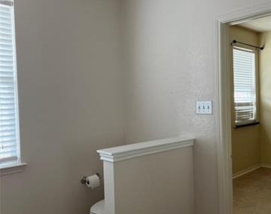 14044 Esperanza Drive - Photo Thumbnail 10