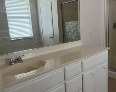 14044 Esperanza Drive - Photo Thumbnail 12