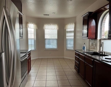 14044 Esperanza Drive - Photo Thumbnail 5