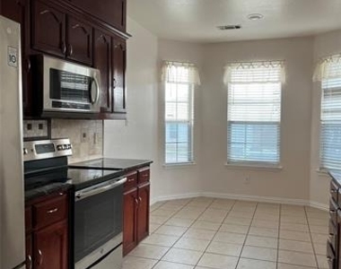 14044 Esperanza Drive - Photo Thumbnail 7