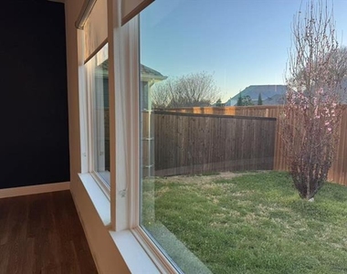 3909 Dubois Drive - Photo Thumbnail 27