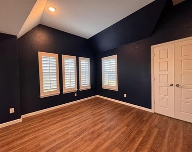 3909 Dubois Drive - Photo Thumbnail 22