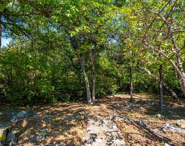 408 Heritage Trail - Photo Thumbnail 29