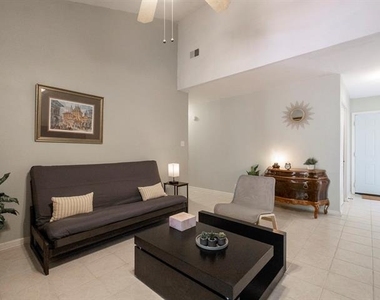 408 Heritage Trail - Photo Thumbnail 1